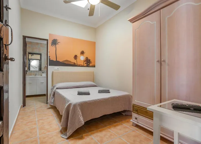 Juan Martin Βίλα